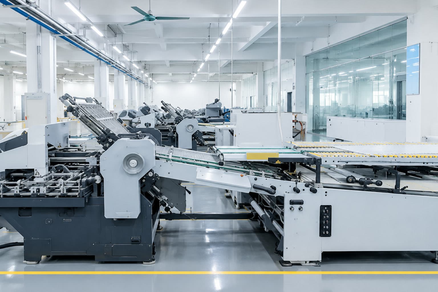 طباعة معدات التشطيب والإنتاج في Lemon Printing